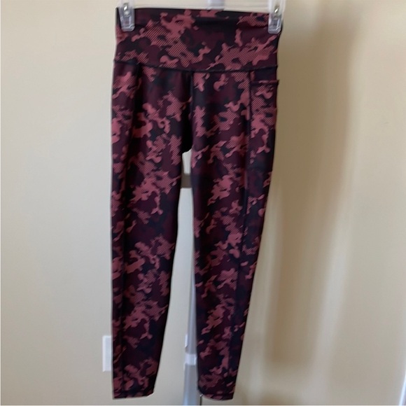 Sweaty Betty London super sculpt soft leggings, size XS - Picture 3 of 8